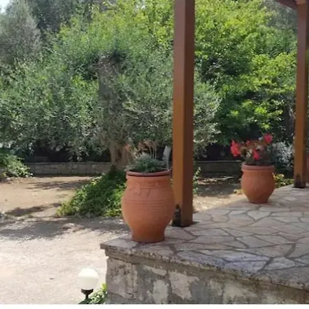 Appartement House Oziás